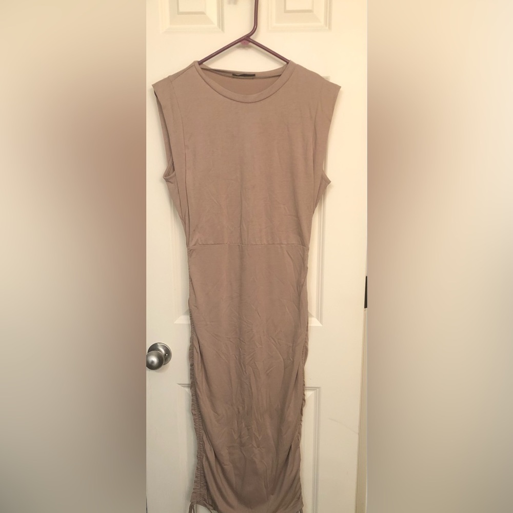 BTFBM Nude Tan Stretch Dress Drawstring Side Sleeveless Women’s size M Medium